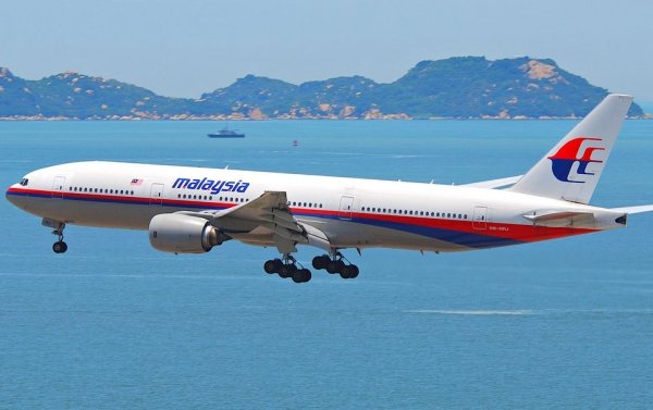 Γίνονταν αναλήψεις από τους λογαριασμούς επιβατών της πτήσης ΜΗ370