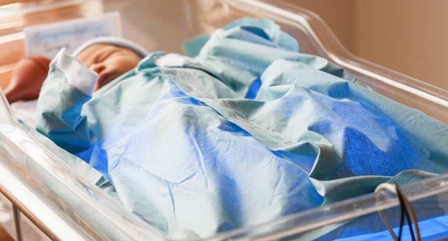 Γεννήθηκε το δεύτερο στον κόσμο μωρό με τρεις βιολογικούς γονείς