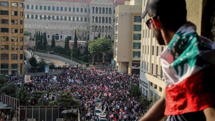 Οι Λιβανέζοι συγκεντρώνονται για νέα αντικυβερνητική διαδήλωση
