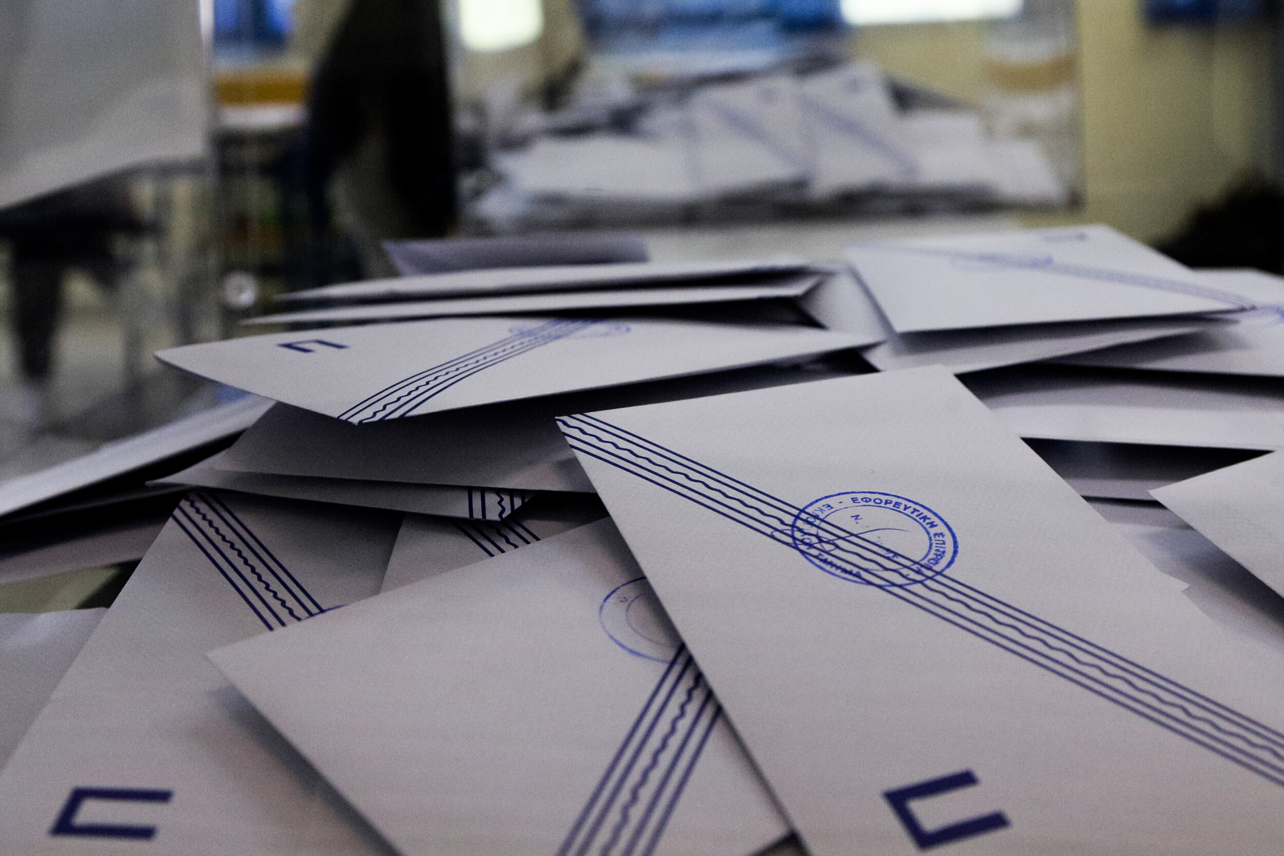 Ευρωεκλογές 2024: Επίσημο - Στο 13,1% η συμμετοχή στις εκλογές έως τις 11:40