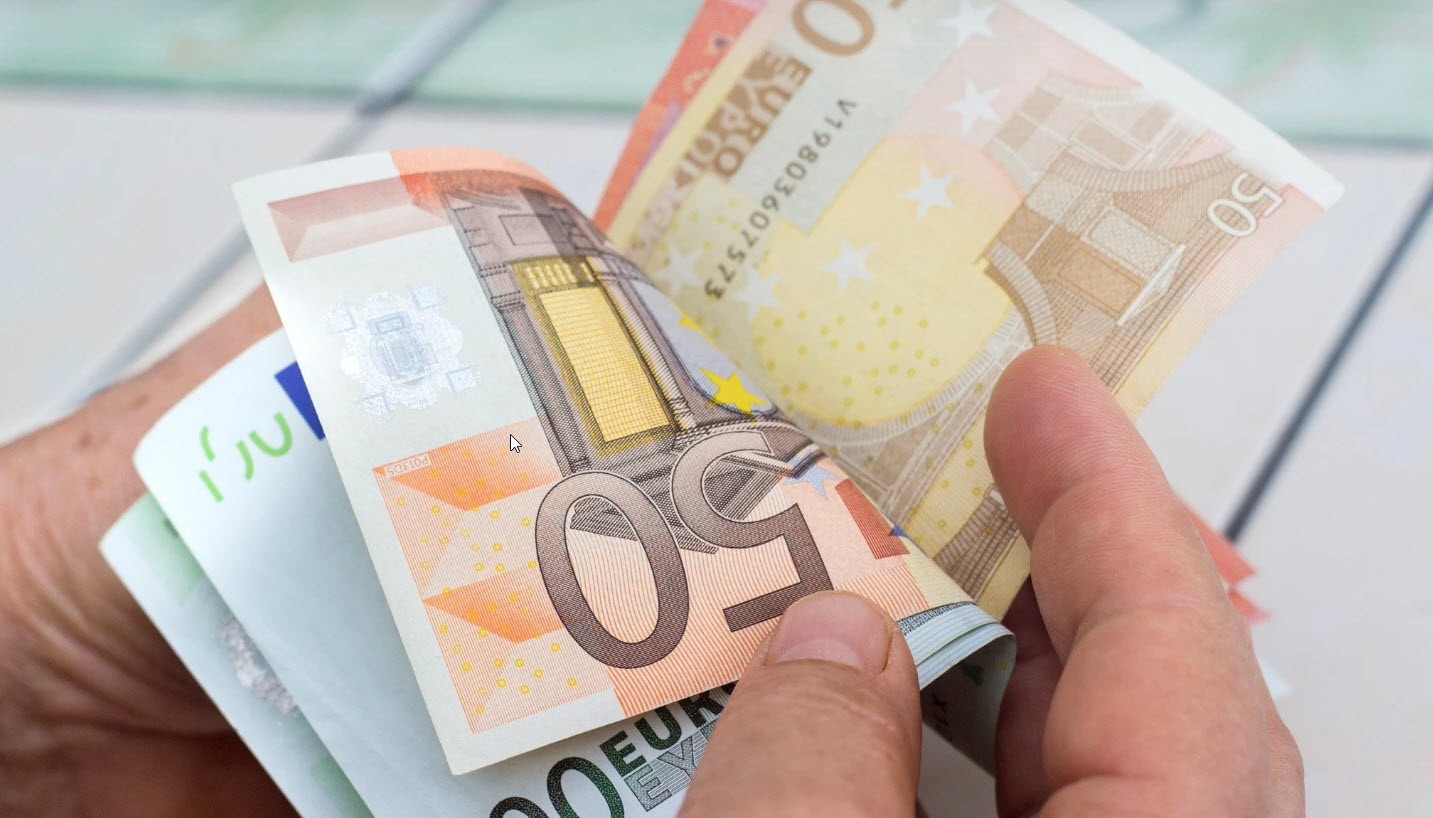 Ιδιωτικός Τομέας: Στα 820-830 ευρώ ο νέος κατώτατος μισθός από την 1η Απριλίου