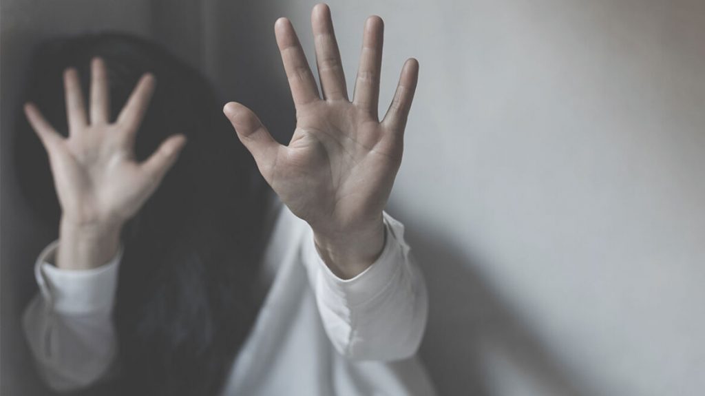 Σοκαριστική καταγγελία στο Ίλιον: 85χρονος ασέλγησε σε 13χρονη φίλη της εγγονής του