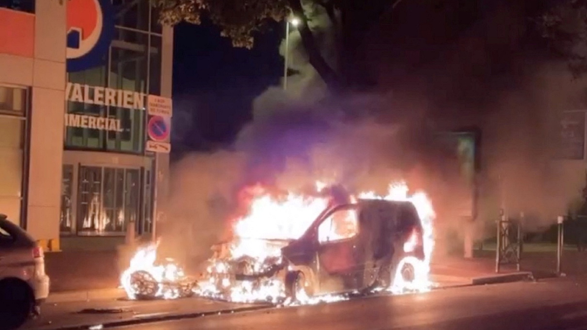 Γαλλία: Δεύτερη νύχτα ταραχών μετά τη δολοφονία εφήβου από αστυνομικό