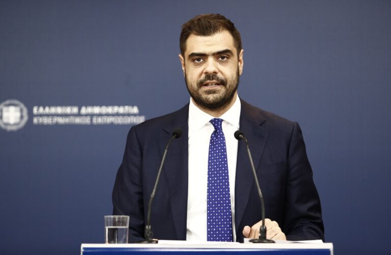 Παύλος Μαρινάκης: Η ενημέρωση των πολιτικών συντακτών από τον Κυβερνητικό Εκπρόσωπo
