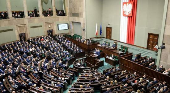 Πολωνία: Αντισυνταγματικές έκρινε το νέο κοινοβούλιο τις δικαστικές μεταρρυθμίσεις της προηγούμενης κυβέρνησης