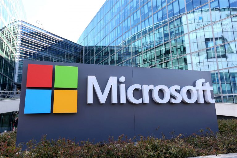 Microsoft: Επενδύει 6,7 δισ. ευρώ για data centers στην Ισπανία
