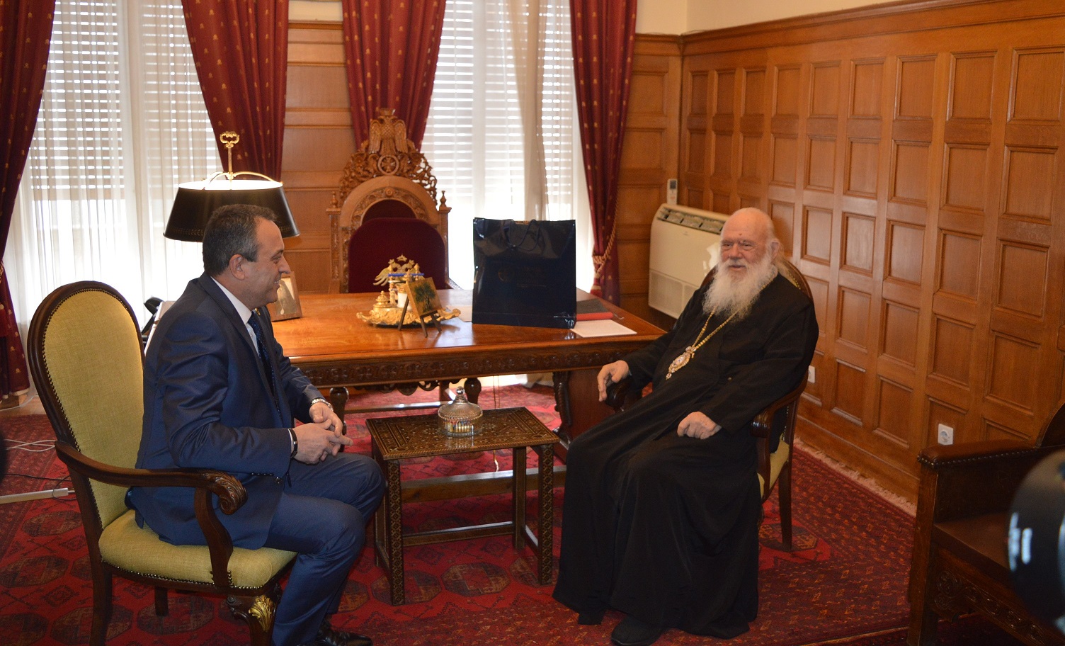 Συνάντηση με τον Αρχιεπίσκοπο Ιερώνυμο είχε ο πρόεδρος των “Σπαρτιατών” Β. Στίγκας