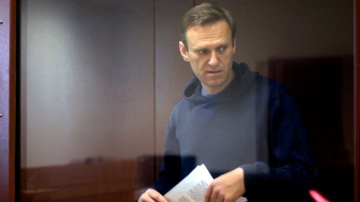 Ρωσία: Τον Ναβάλνι θέλουν να τον θάψουν «μυστικά», λέει η μητέρα του κατηγορώντας τους ανακριτές ότι την εκβιάζουν
