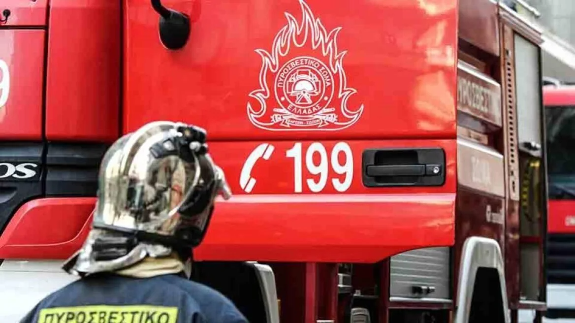Βαρυμπόμπη: Συνελήφθη ιδιοκτήτης ταβέρνας για την φωτιά στην περιοχή - Φέρεται να πέταξε κάρβουνα