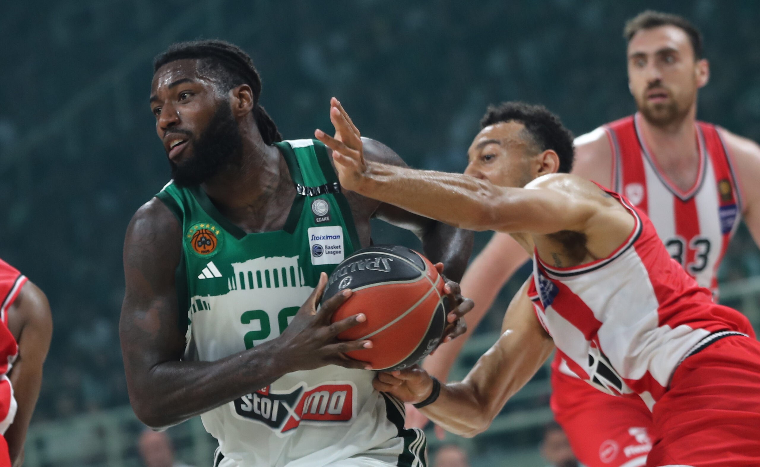 Παναθηναϊκός - Ολυμπιακός 83-76: Πράσινη αντίδραση και επιστροφή στο ΣΕΦ για τους τελικούς της Stoiximan Basket League