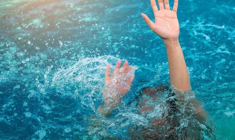 Ευχάριστα νέα για τον 6χρονο που παραλίγο να πνιγεί σε πισίνα - Αποσωληνώθηκε και νοσηλεύεται εκτός κινδύνου