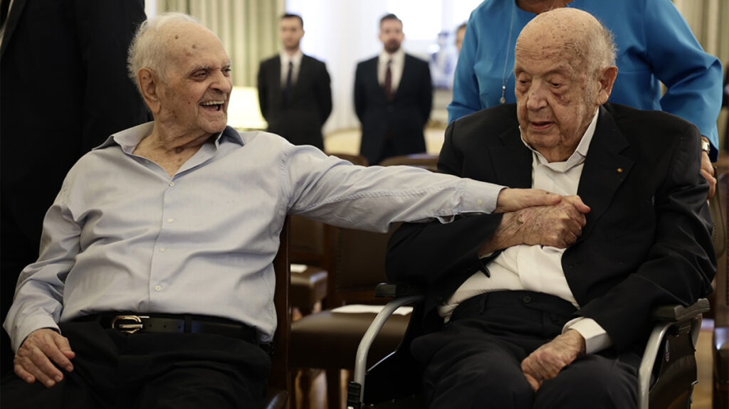 Λευτέρης Παπαδόπουλος και Μίμης Πλέσσας παρασημοφορήθηκαν από την Πρόεδρο της Δημοκρατίας