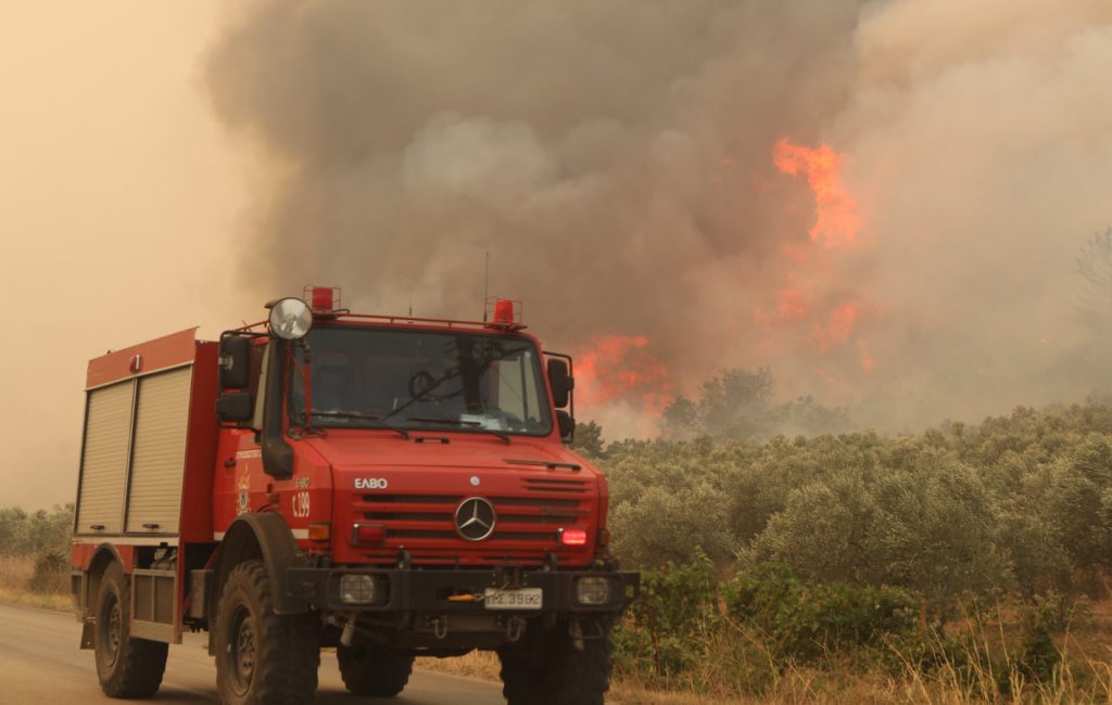 Σε ύφεση η μεγάλη φωτιά στα Ακούμια Ρεθύμνου – «112» σε 8 περιοχές να είναι σε ετοιμότητα