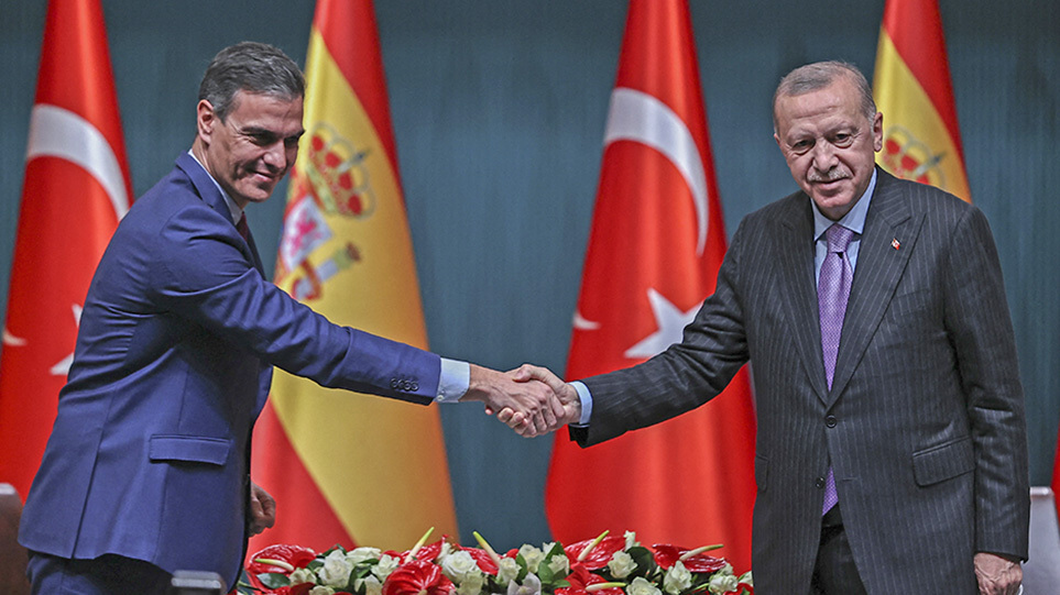 Ισπανία και Τουρκία υπογράφουν συμφωνίες οικονομικού χαρακτήρα
