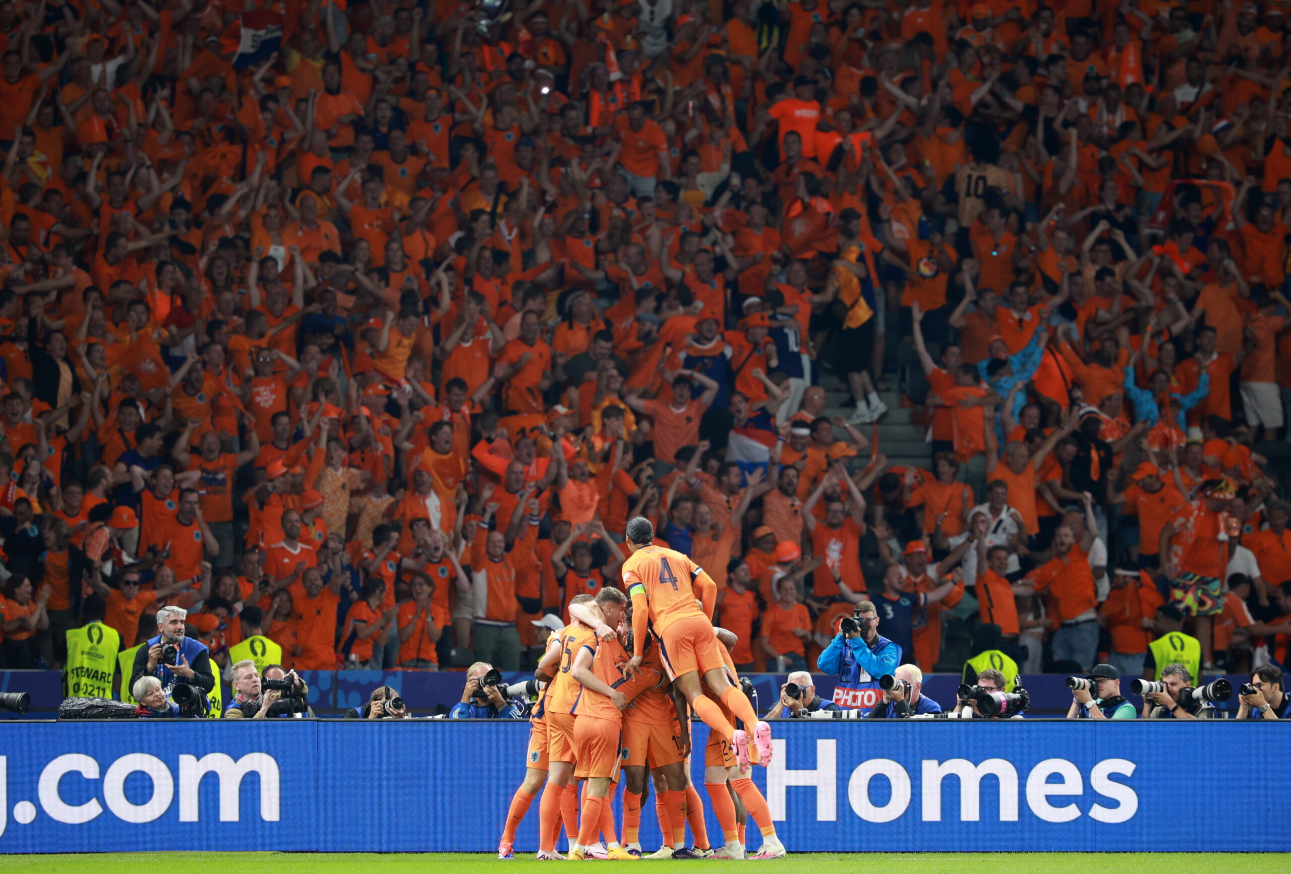 Euro 2024, Ολλανδία - Τουρκία 2-1: Έξι λεπτά ήταν αρκετά για να κάνει την ανατροπή και έκλεισε ραντεβού με την Αγγλία στα ημιτελικά